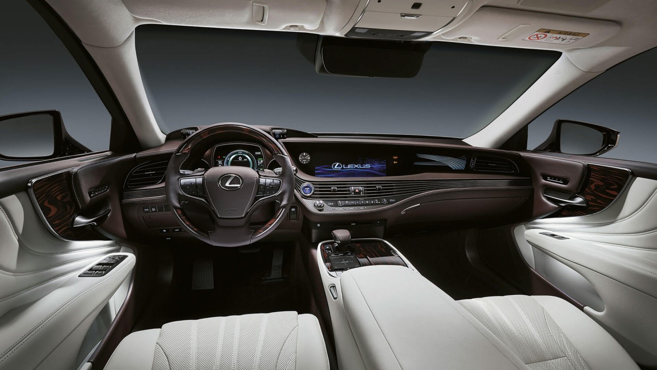 The cockpit of a Lexus LS