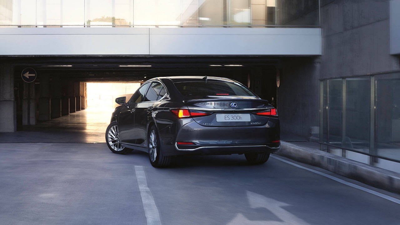 Lexus ES 300h parked 