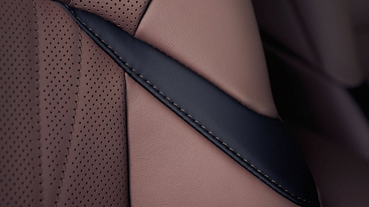 Lexus ES 300h's leather seat close up 