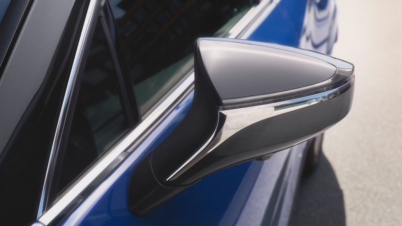 The Lexus UX wing mirror