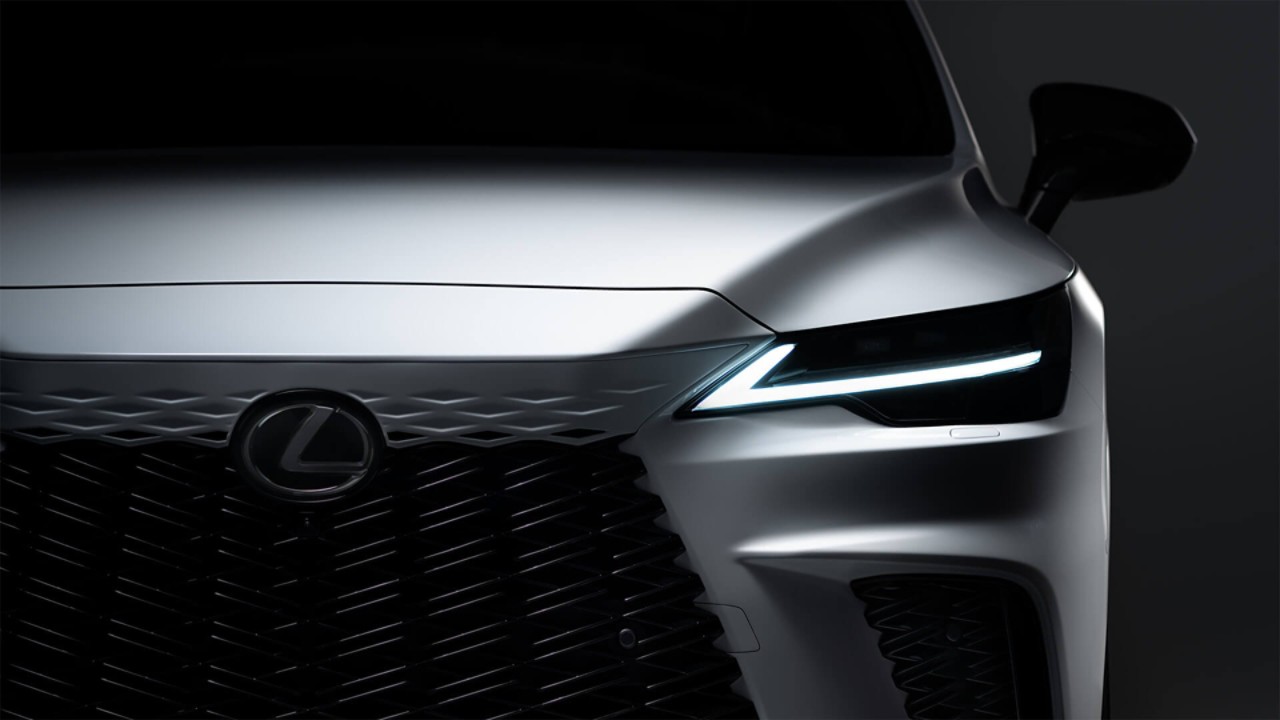 Detailný pohľad na Lexus RX