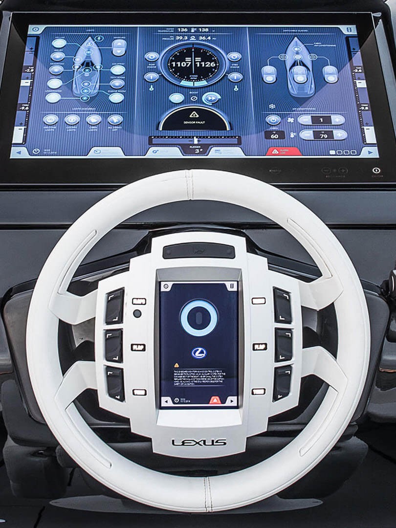  Lexus Sports Yacht steering wheel